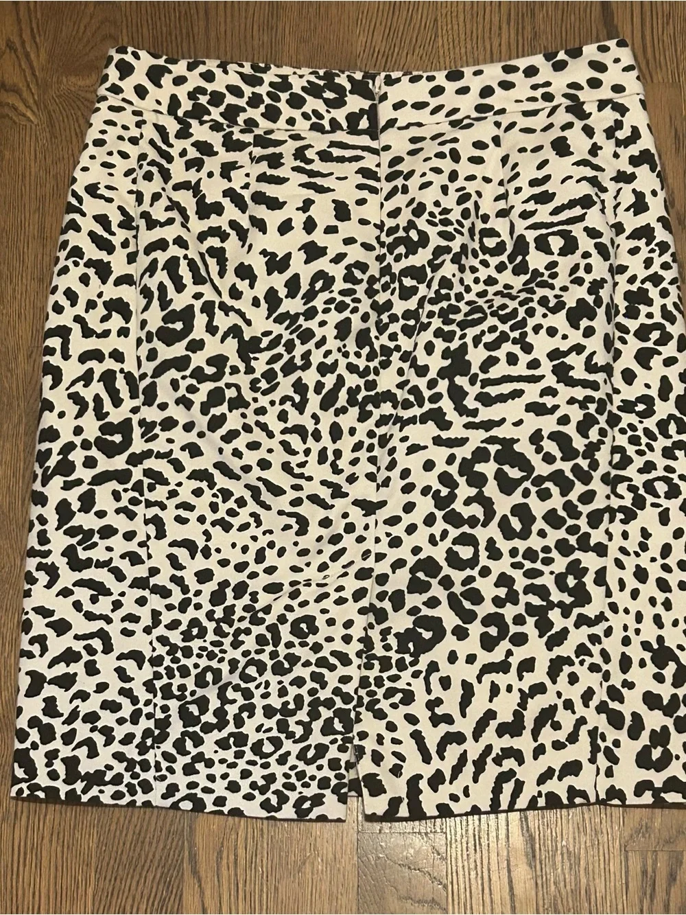 LOFT Black and White Leopard-Print Pencil Skirt 302